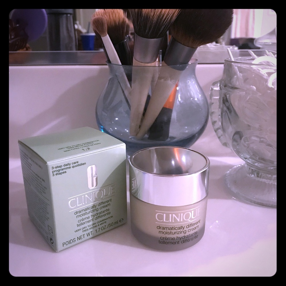 Clinique Moisturizing Cream